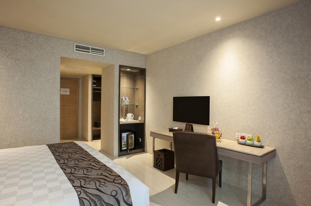 Hotel Aria Centra Surabaya Exterior foto