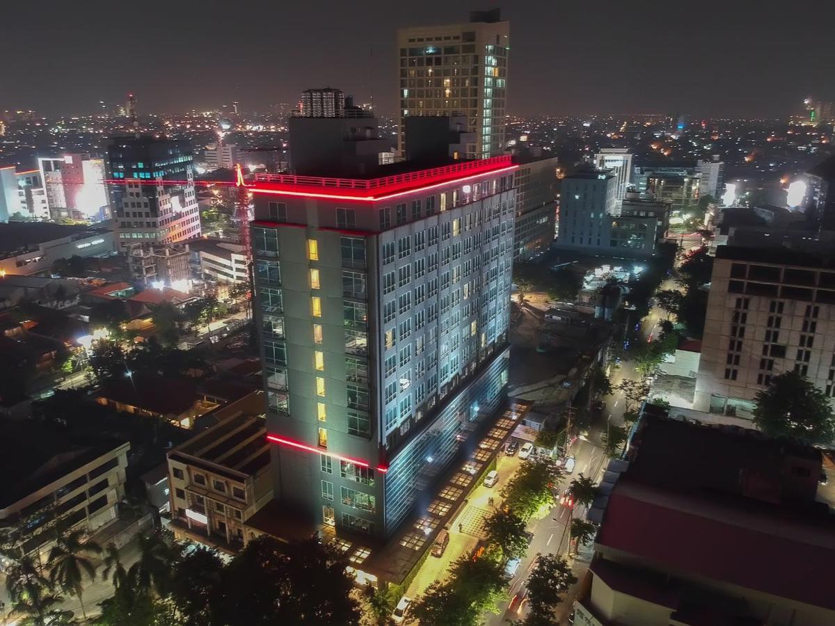 Hotel Aria Centra Surabaya Exterior foto